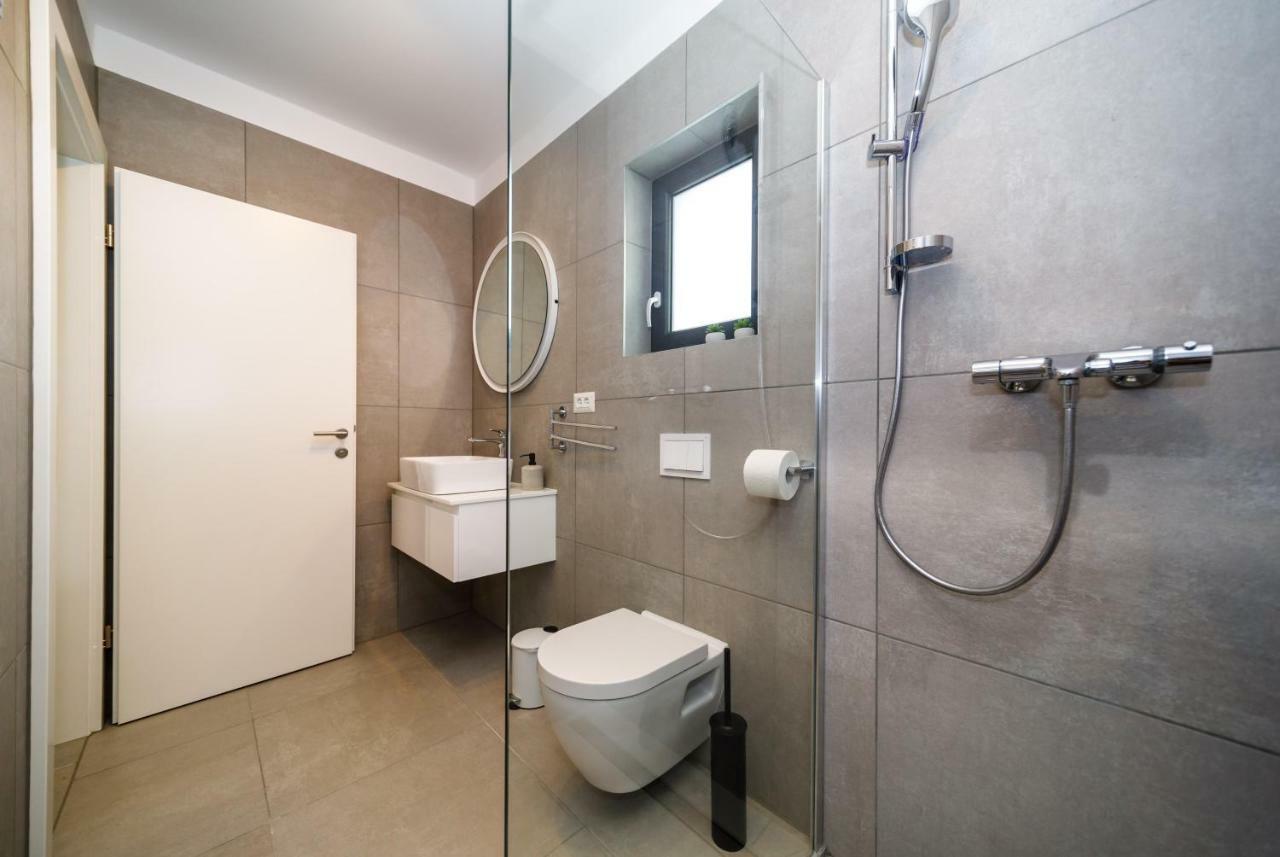 מלון מאלינסקה Mari House מראה חיצוני תמונה