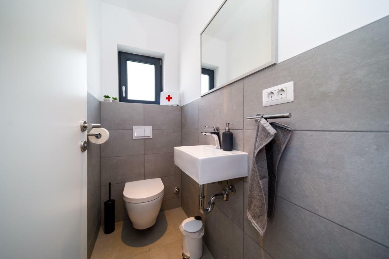 מלון מאלינסקה Mari House מראה חיצוני תמונה